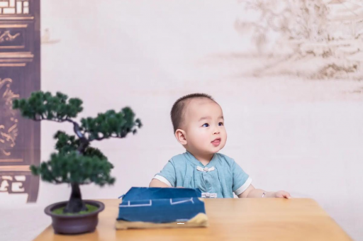 定安宝宝睡觉总是翻来覆去